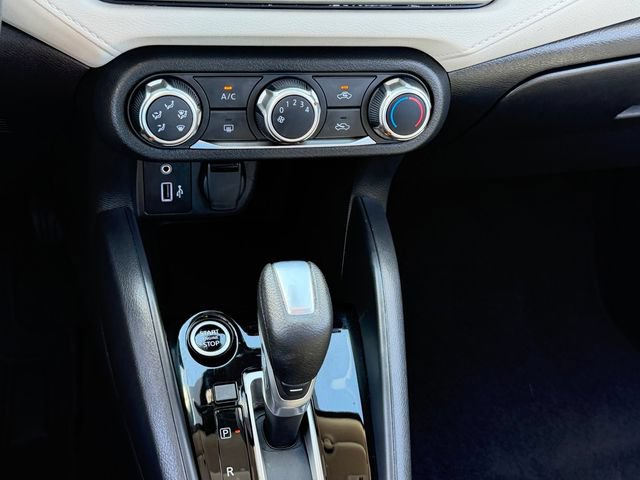 Certified 2021 Nissan Versa SV FWD image 17