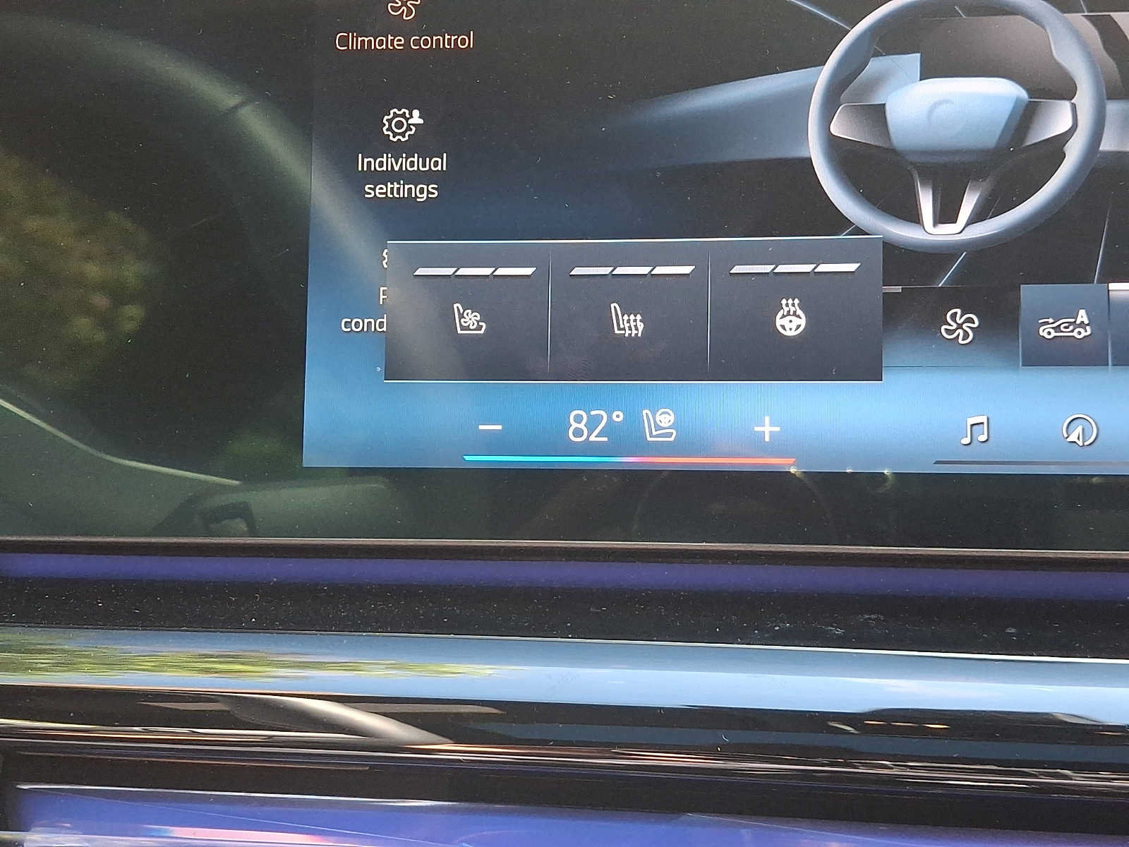 Used 2024 BMW i5 eDrive40i w/ Premium Package RWD image 24