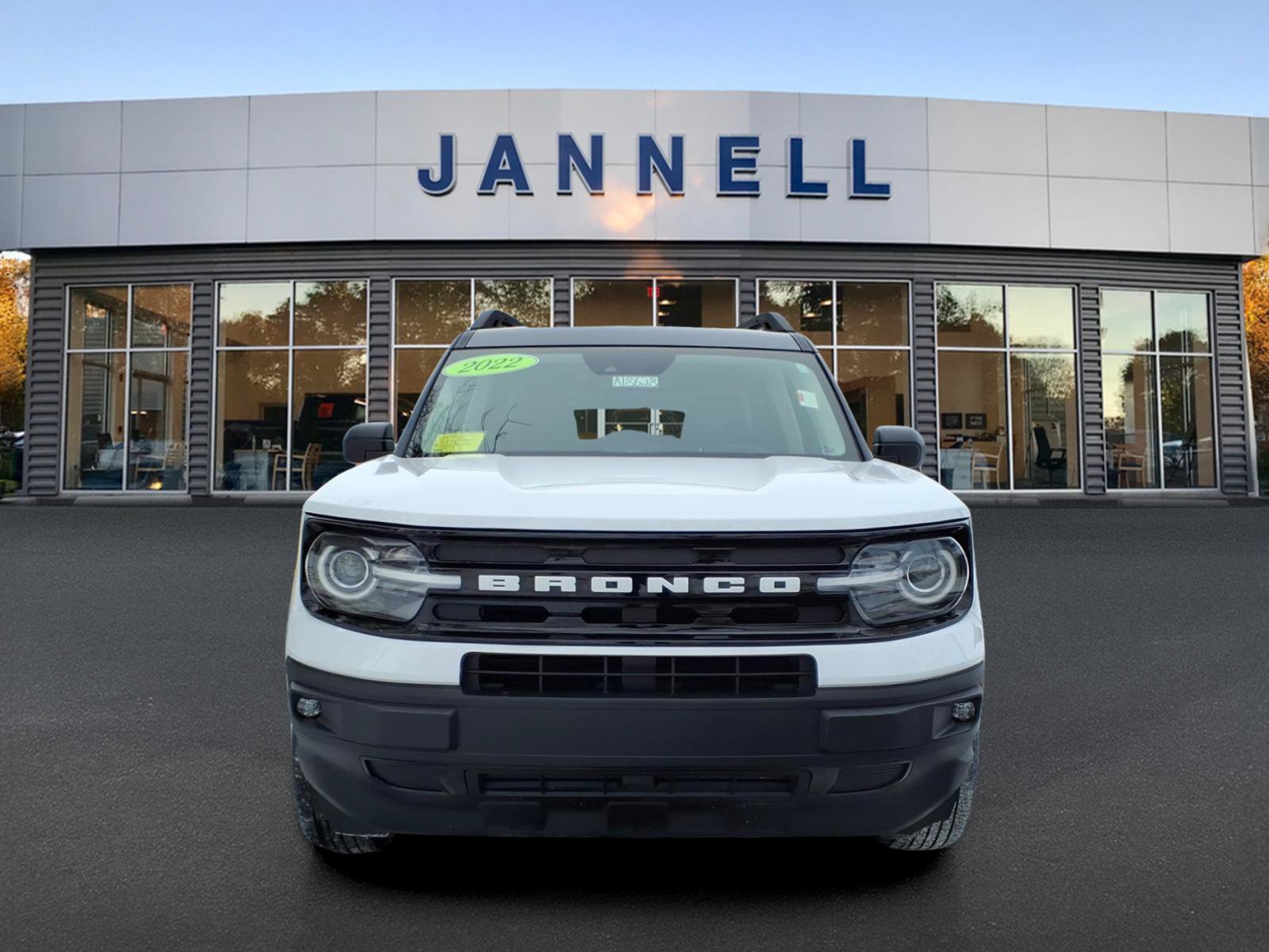 Used 2022 Ford Bronco Sport Outer Banks w/ Tech Package AWD/4WD image 2