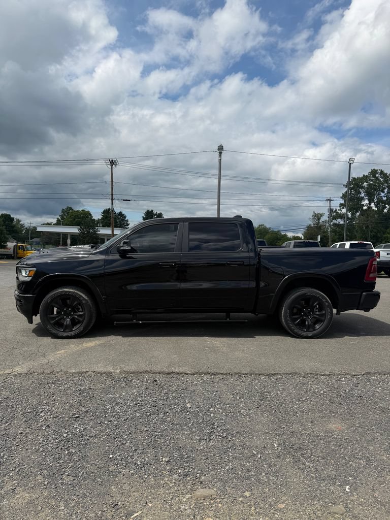 Used 2022 RAM 1500 Laramie AWD/4WD image 4