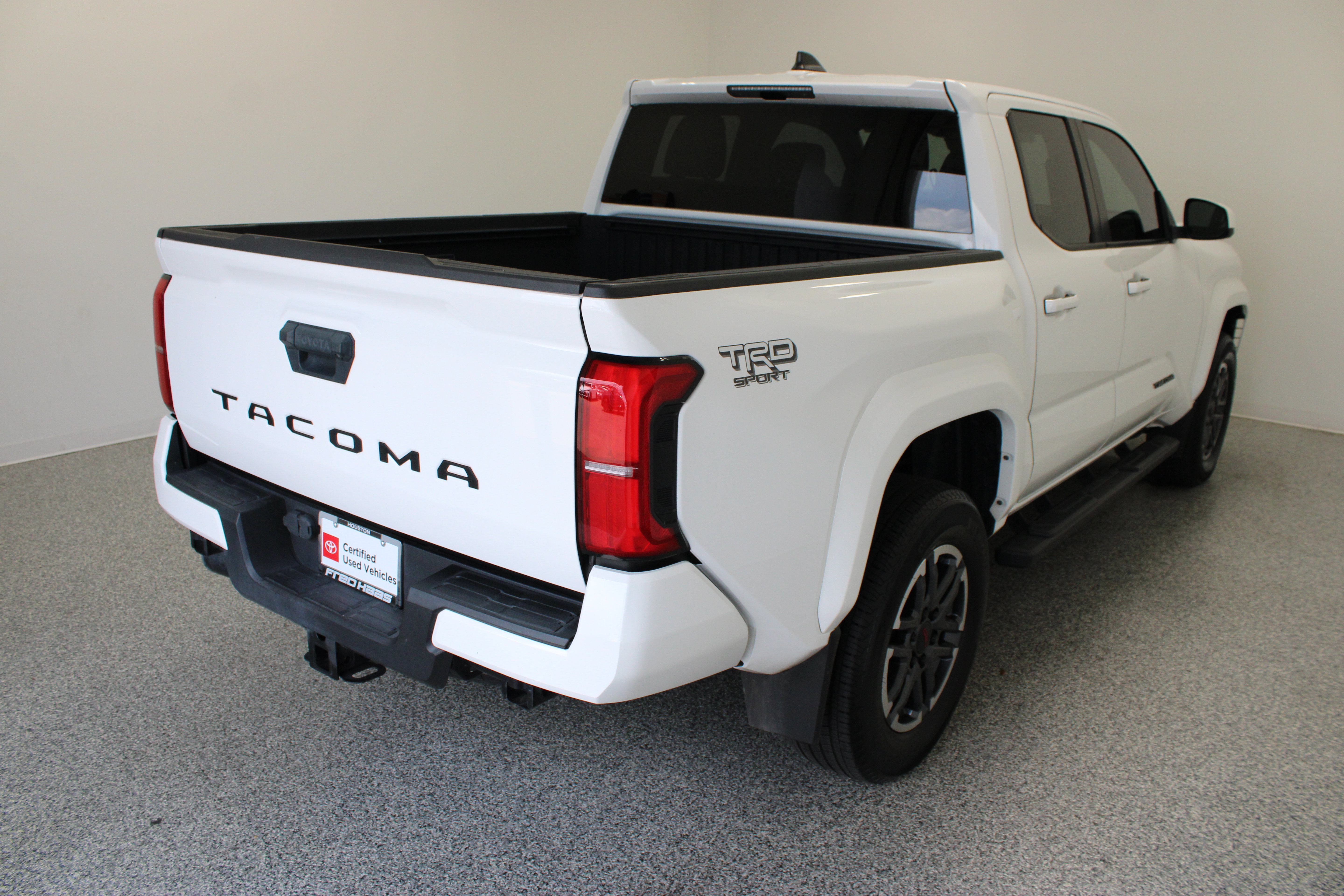 Used 2024 Toyota Tacoma TRD Sport RWD image 7