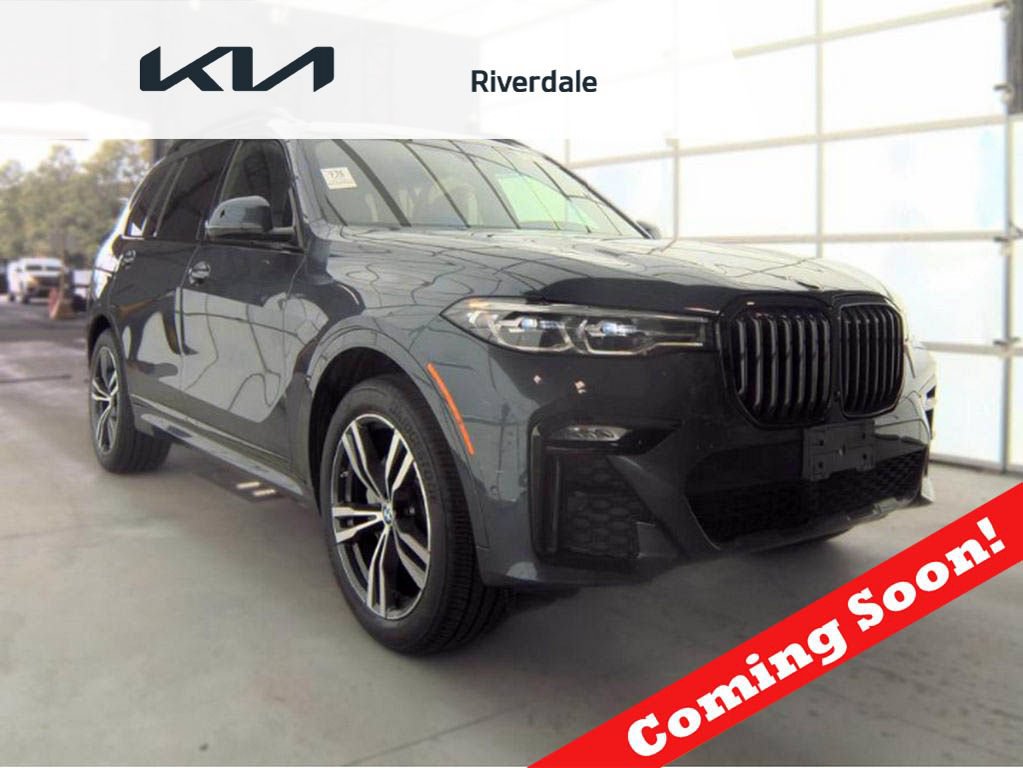 Used 2021 BMW X7 xDrive40i w/ M Sport Package AWD/4WD image 1