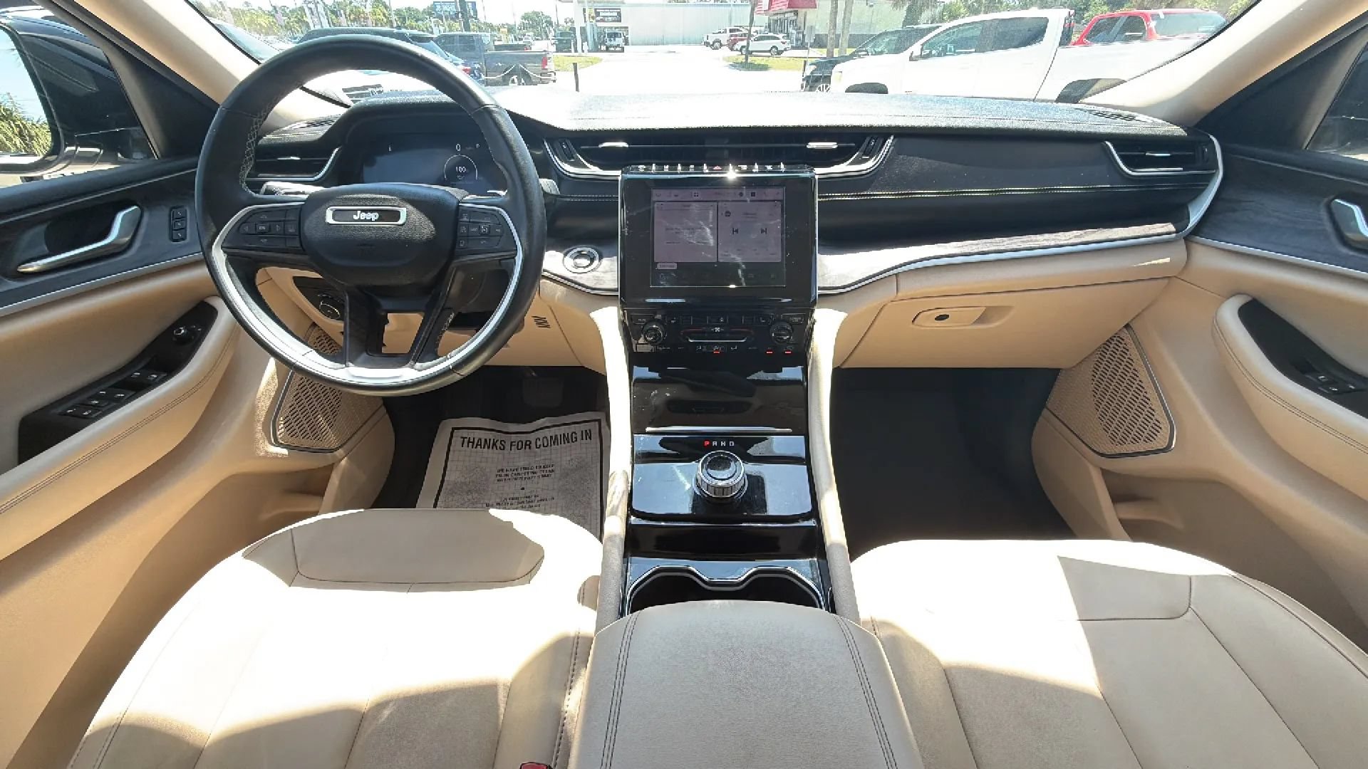 Used 2022 Jeep Grand Cherokee L Limited RWD image 13