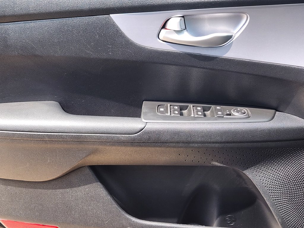 Certified 2024 Kia Forte LXS FWD image 27