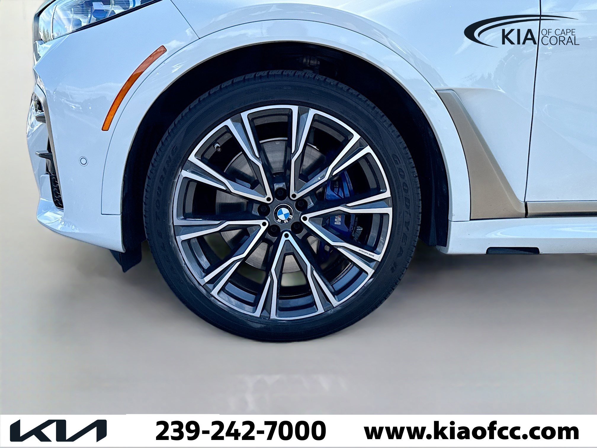 Used 2020 BMW X7 M50i w/ Executive Package image 44