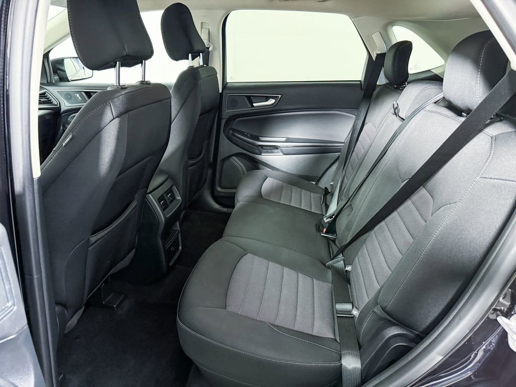 Used 2024 Ford Edge SE image 29