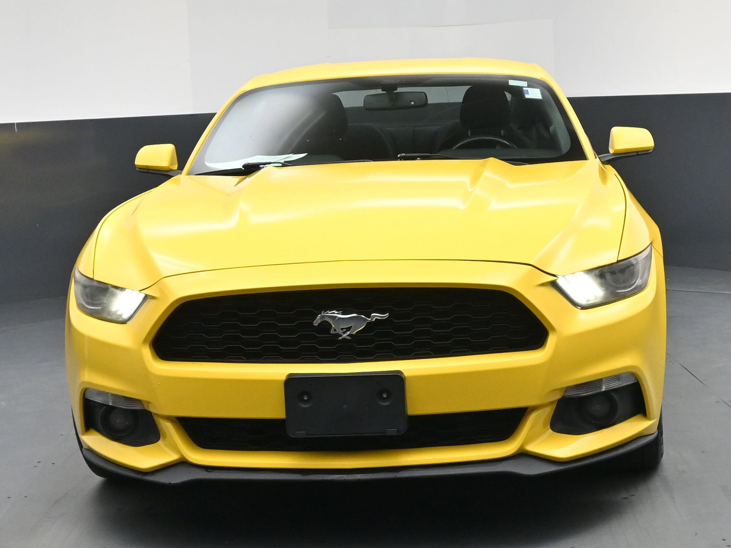 Used 2016 Ford Mustang EcoBoost image 17