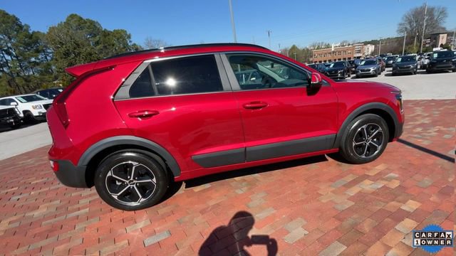 Used 2024 Kia Niro EX image 2