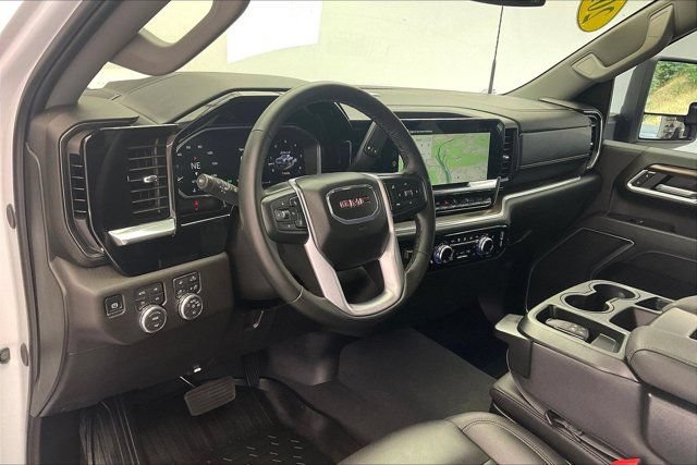 Used 2026 GMC Sierra 2500 SLT AWD/4WD image 14