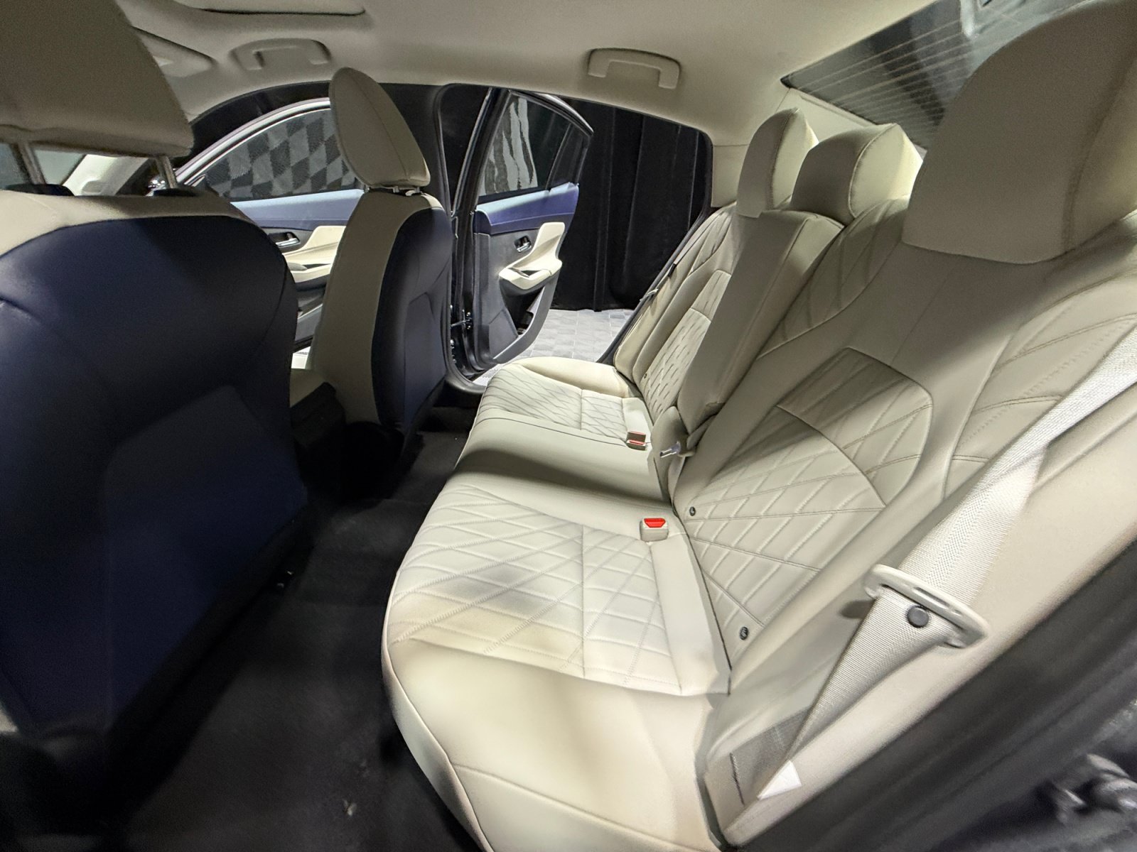 New 2026 Nissan Sentra SL w/ Floor Mat Package FWD image 17