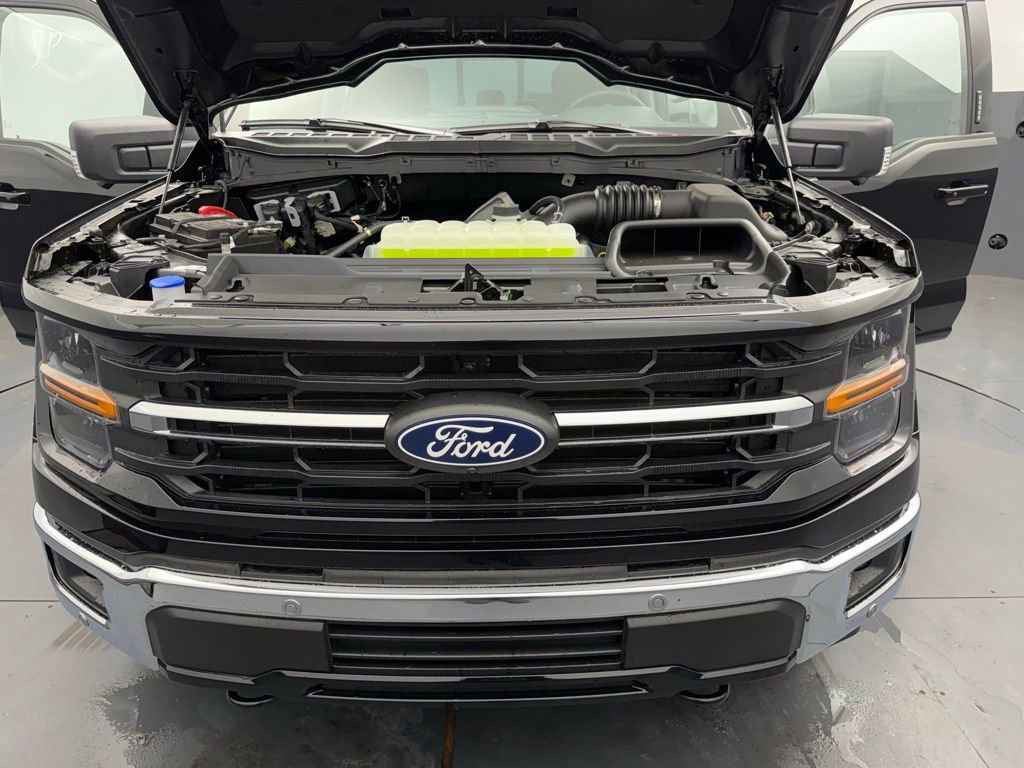 New 2026 Ford F150 XLT w/ Equipment Group 302A MID image 15