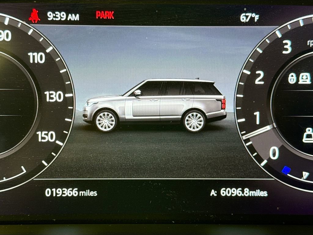 Used 2021 Land Rover Range Rover Westminster Edition image 11