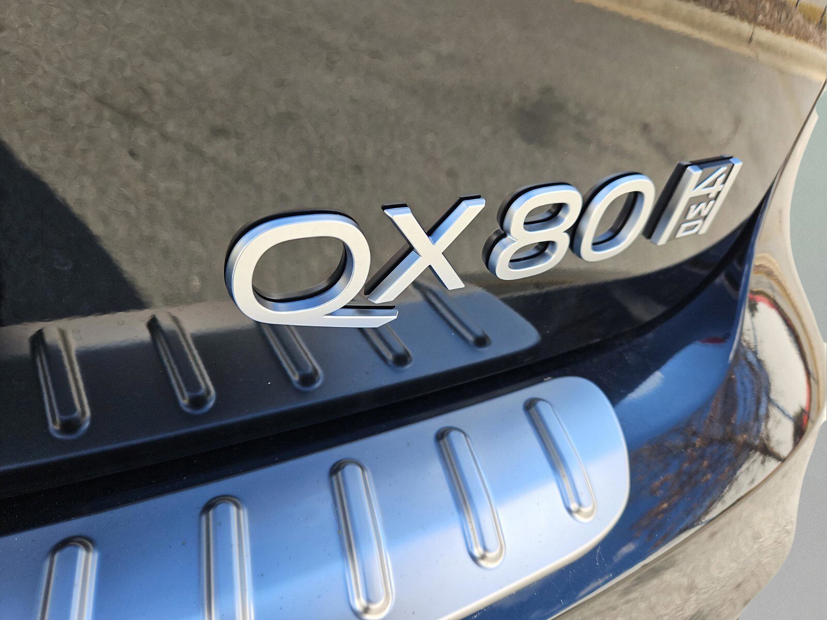 New 2025 INFINITI QX80 Sensory w/ Exterior Package image 10