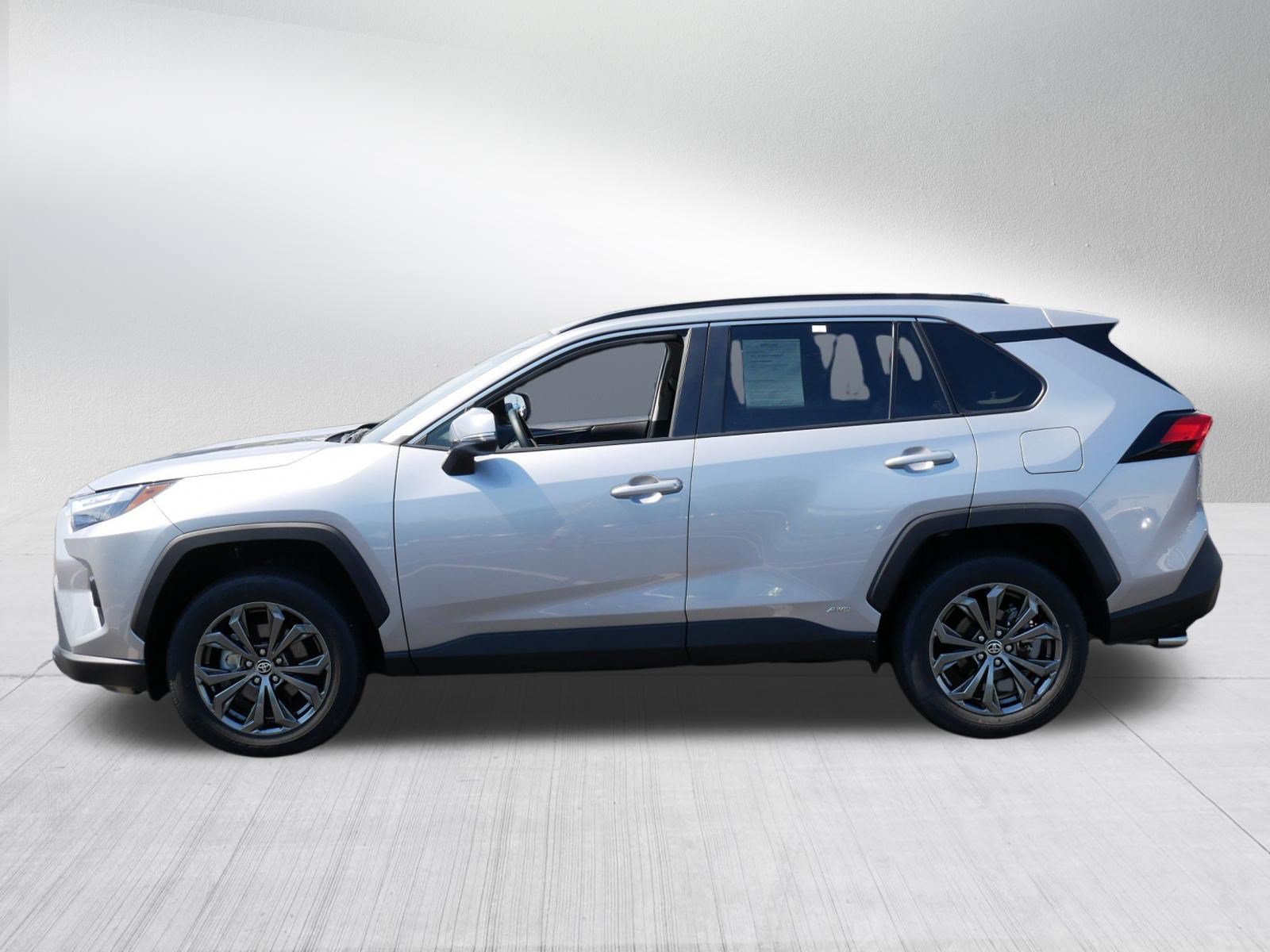 Certified 2025 Toyota RAV4 XLE Premium AWD/4WD image 4