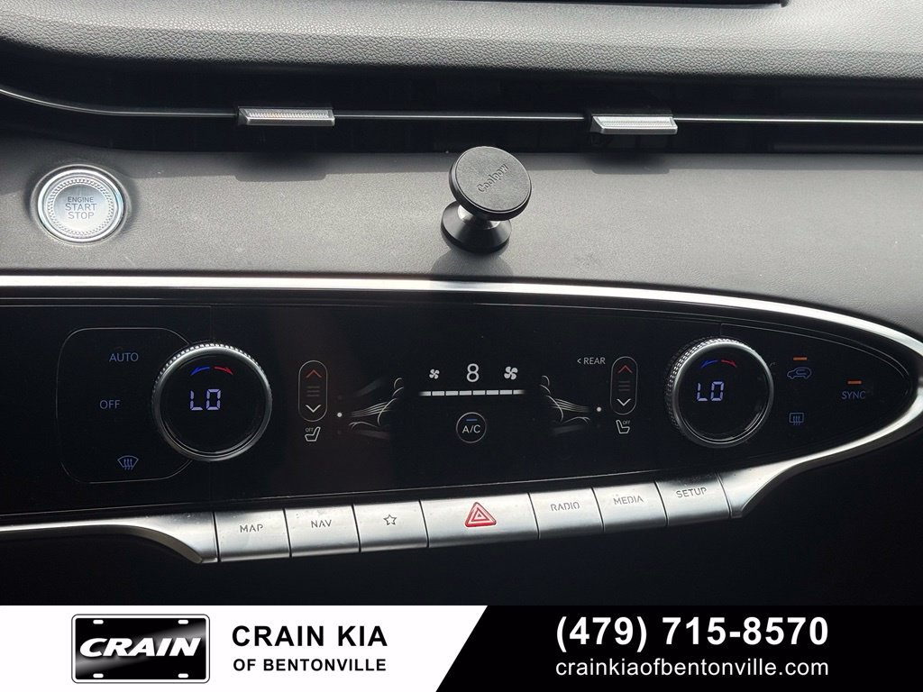 Used 2022 Genesis GV70 2.5T w/ Cargo Package AWD/4WD image 17