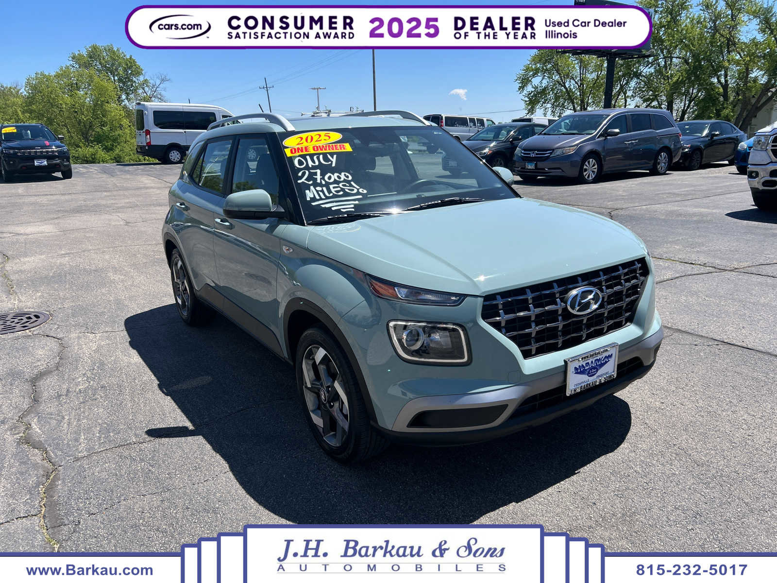 Used 2025 Hyundai Venue SEL FWD image 1