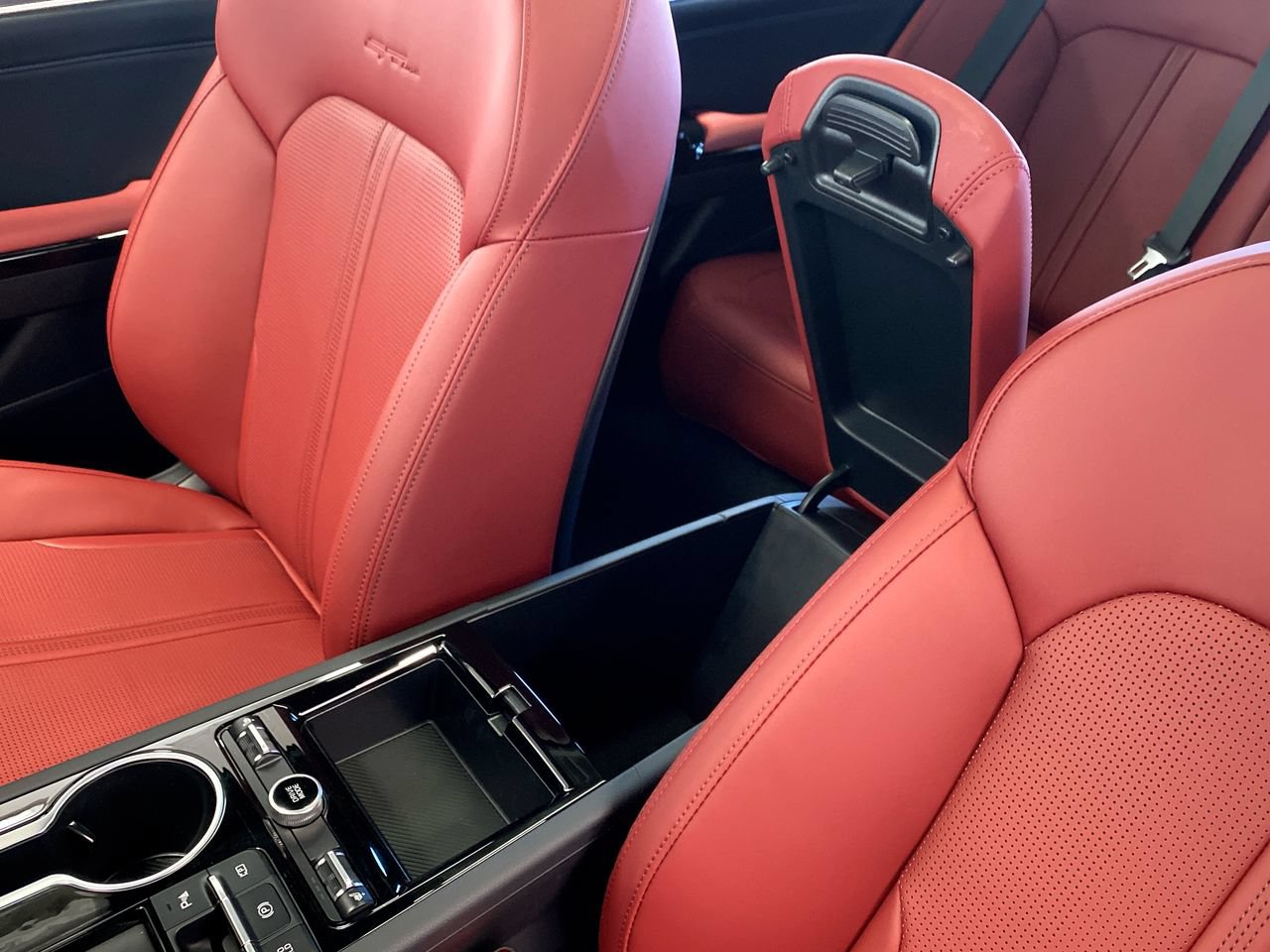 New 2026 Kia K5 GT-Line w/ GT-Line Premium Package FWD image 29