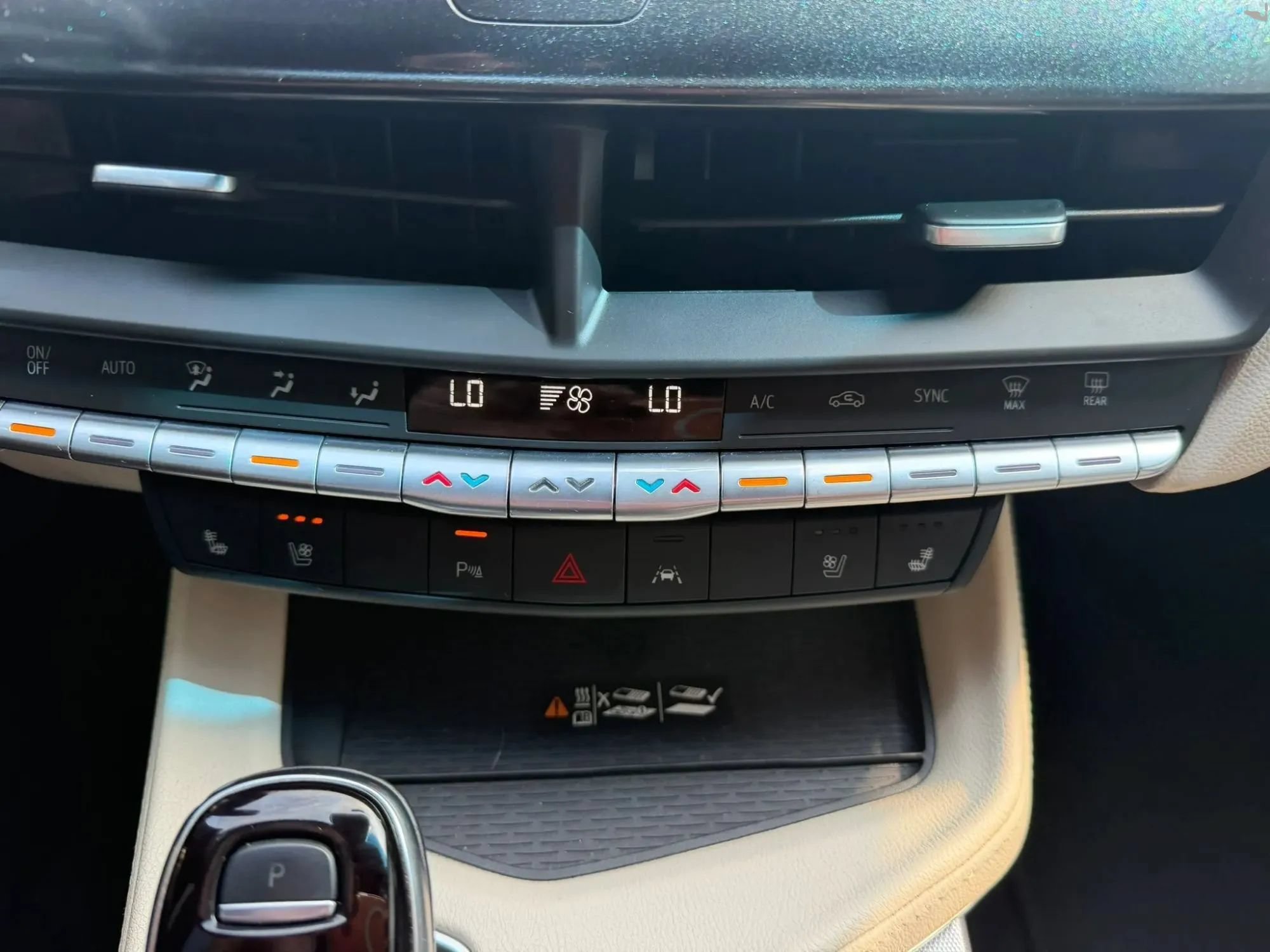 Used 2022 Cadillac CT4 Premium Luxury AWD/4WD image 18