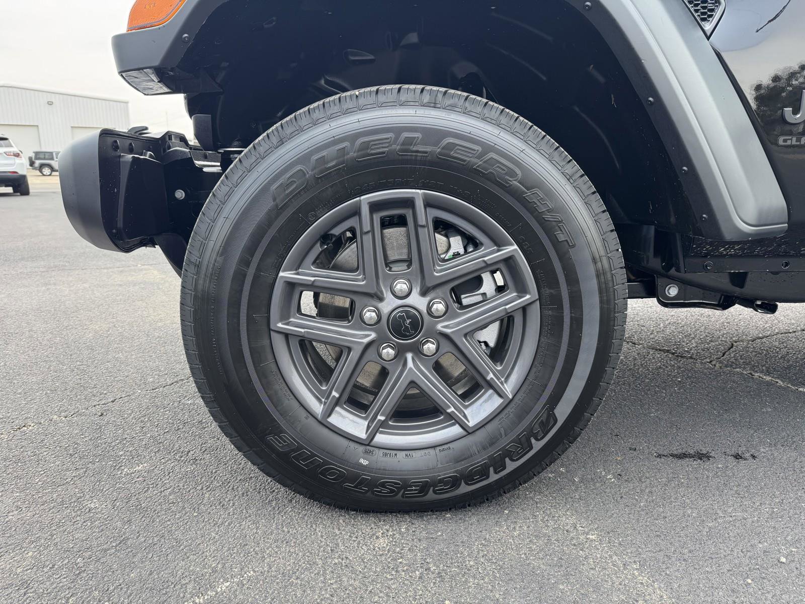 New 2026 Jeep Gladiator Sport image 40