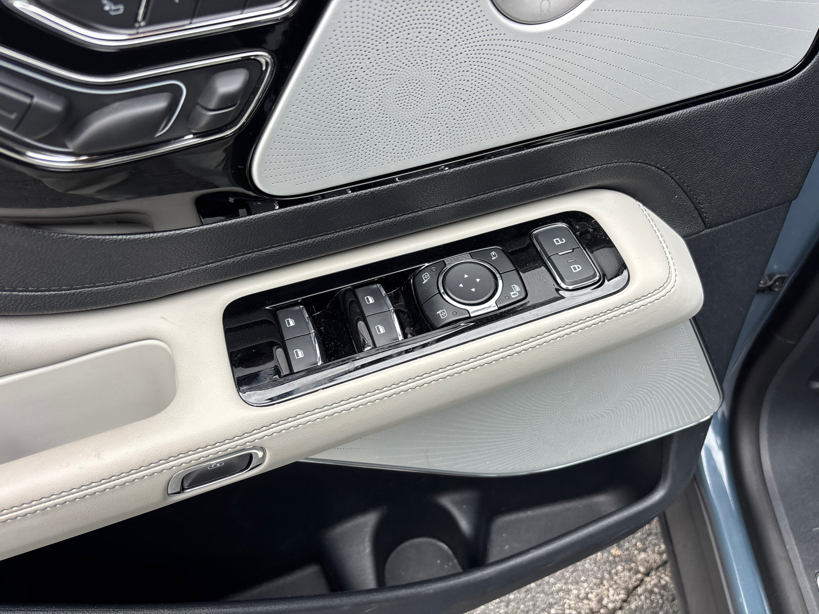 New 2026 Lincoln Aviator Reserve AWD/4WD image 13