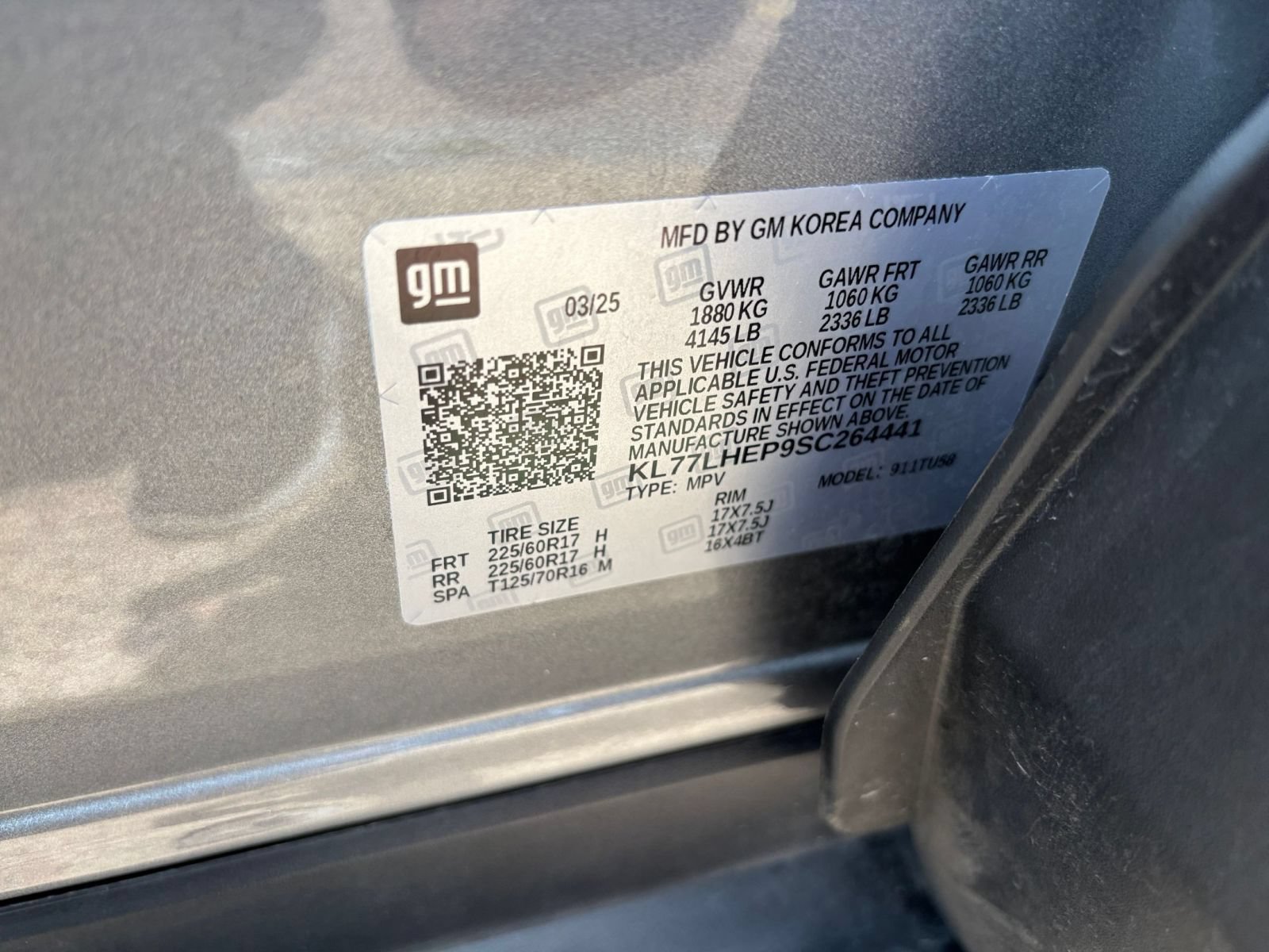 Used 2025 Chevrolet Trax LT FWD image 23
