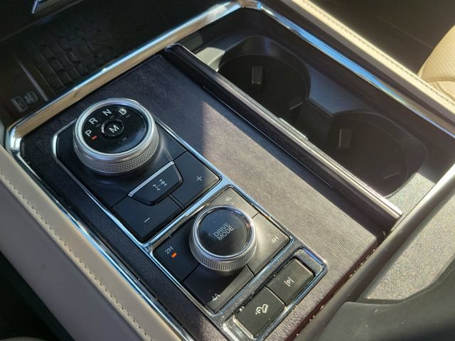 Certified 2023 Ford Expedition Platinum AWD/4WD image 13