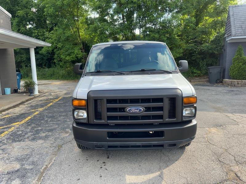 Used 2008 Ford E-250 and Econoline 250 RWD image 2