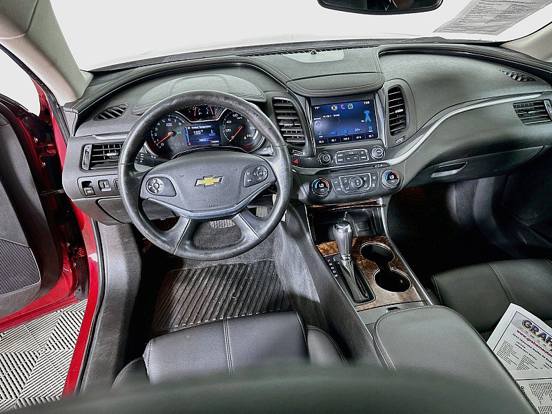 Used 2014 Chevrolet Impala LT w/ Convenience Package FWD image 21