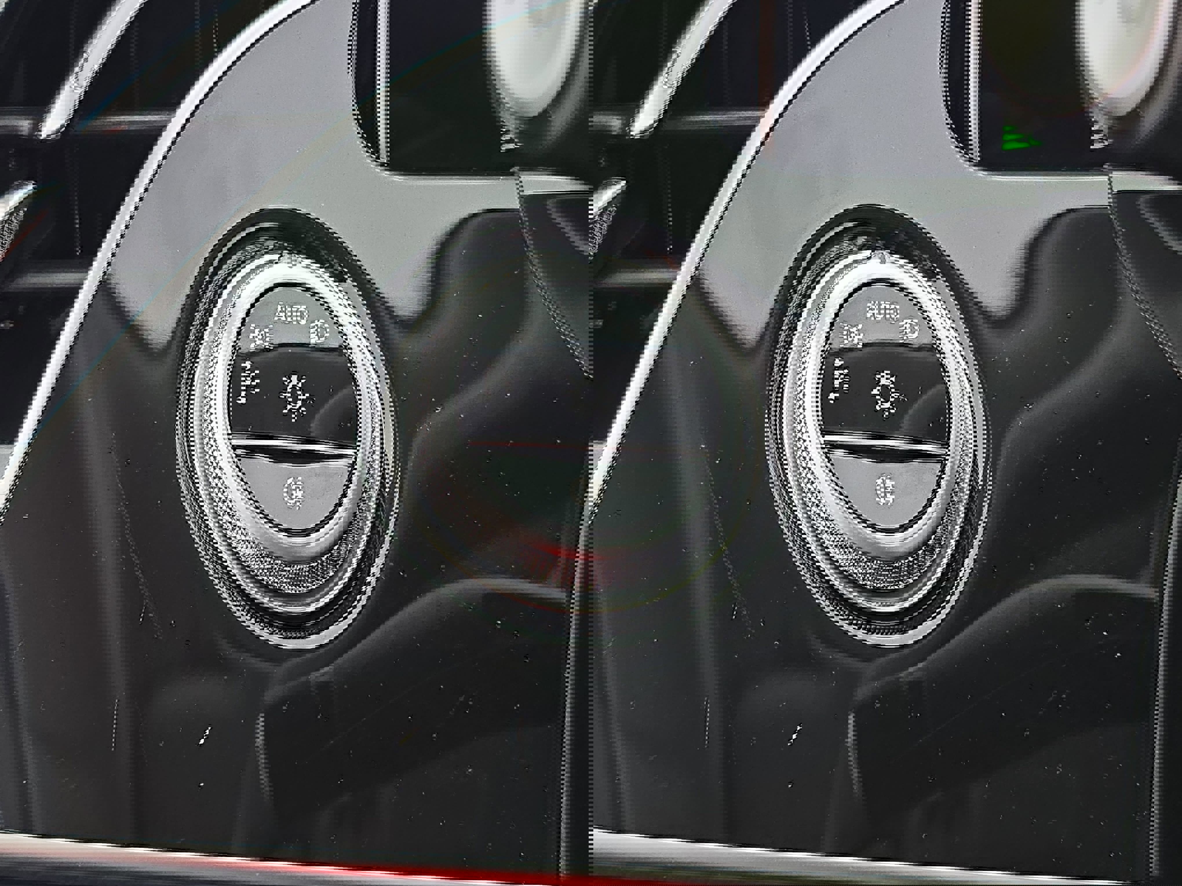 Used 2025 Mercedes-Benz E 350 4MATIC Sedan image 26