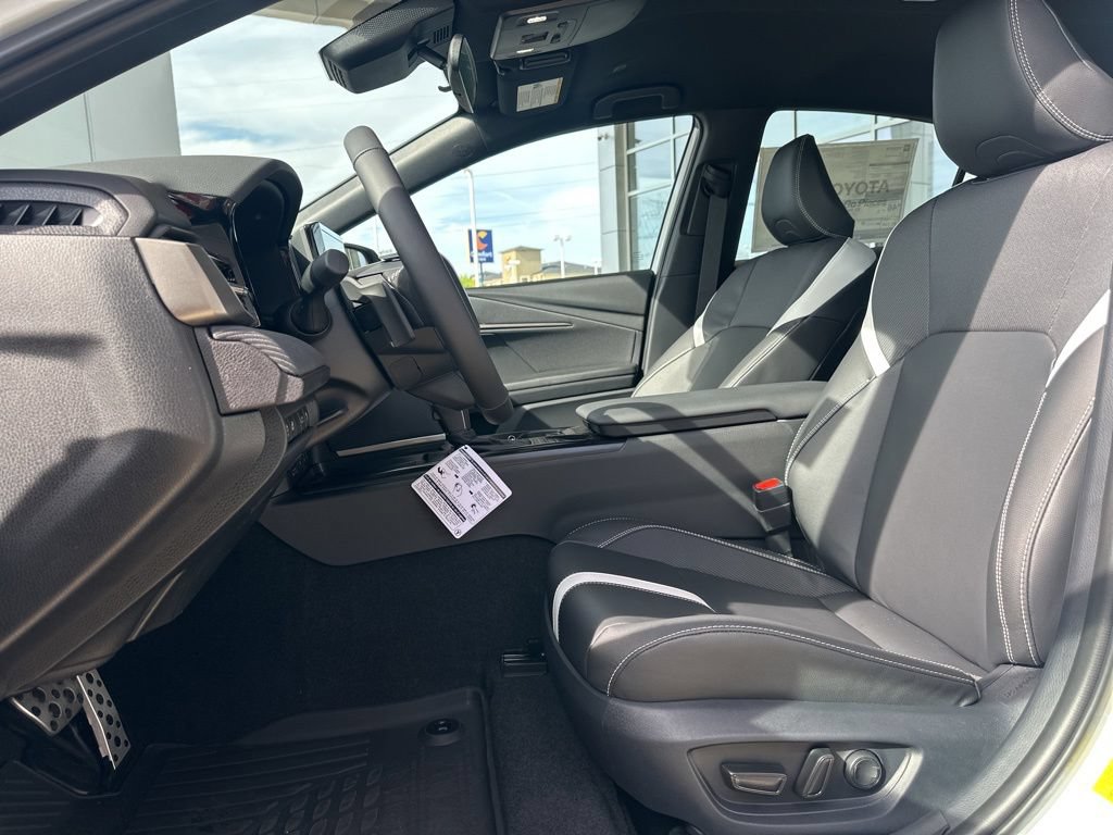 New 2026 Toyota Camry SE FWD image 11