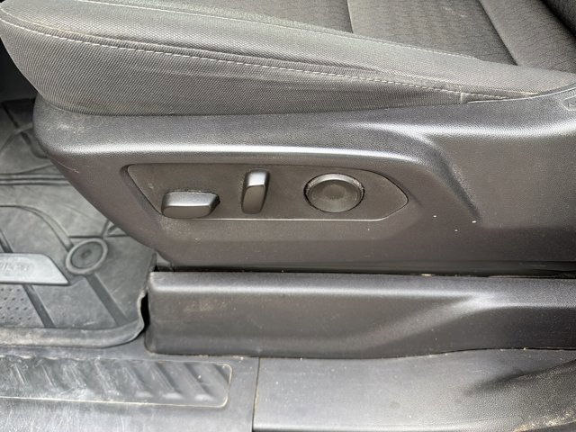 Used 2024 Chevrolet Silverado 1500 Custom image 15