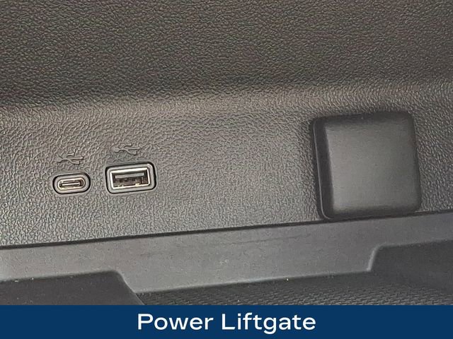 Used 2026 Chevrolet Traverse RS w/ LPO, Floor Liner Package AWD/4WD image 16