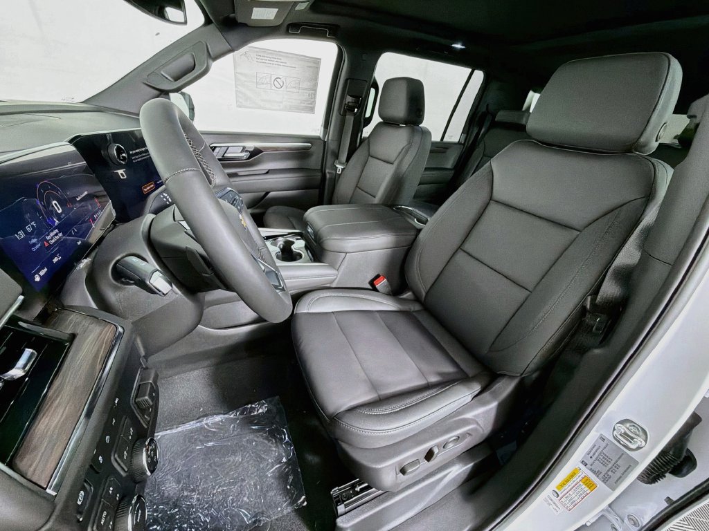 New 2027 Chevrolet Suburban LT w/ Comfort Package AWD/4WD image 22