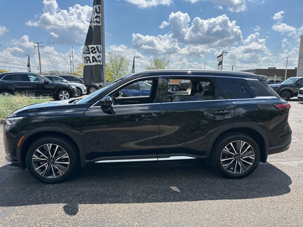 Certified 2026 INFINITI QX60 Luxe w/ Cargo Package AWD/4WD image 2