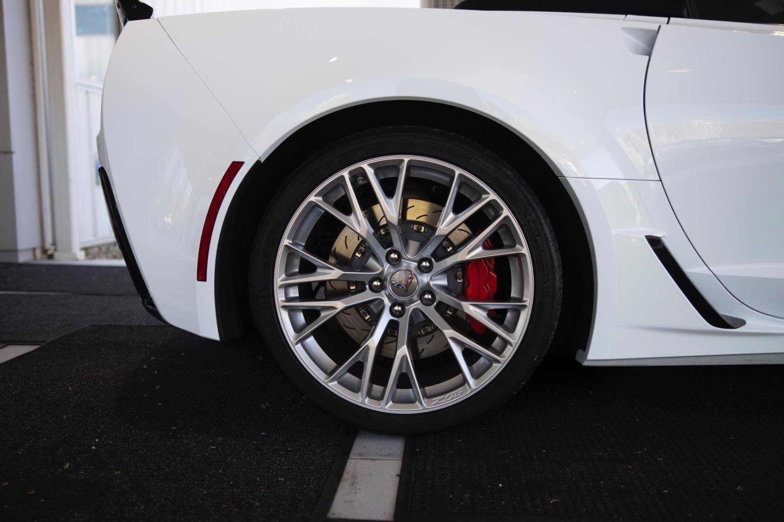 Used 2016 Chevrolet Corvette Z06 RWD image 23