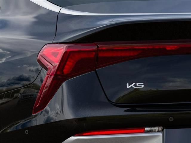 New 2025 Kia K5 EX FWD image 11