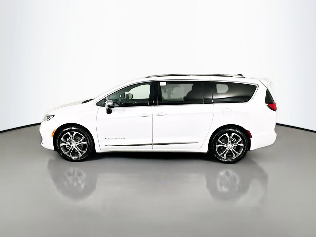 New 2026 Chrysler Pacifica Pinnacle image 4