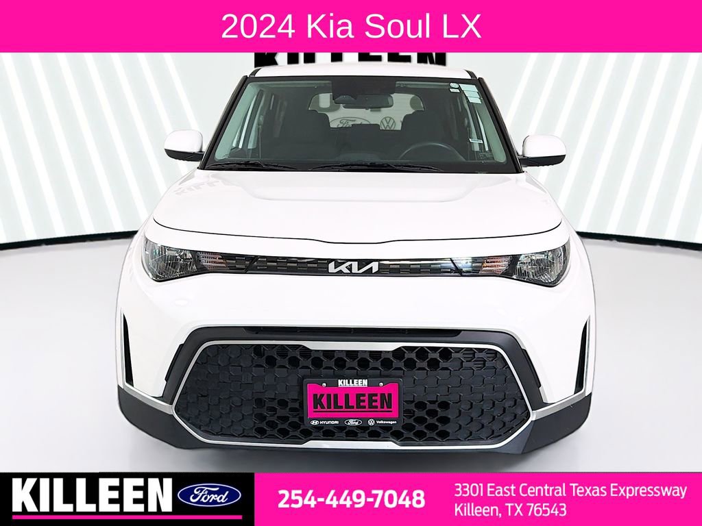 Used 2024 Kia Soul LX w/ Option Group 015 image 2