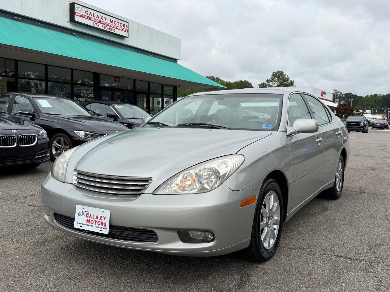 Used 2004 Lexus ES 330 w/ Premium Pkg