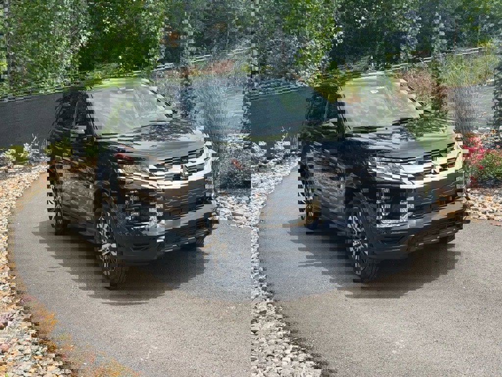 New 2025 Mitsubishi Outlander Sport SE image 7