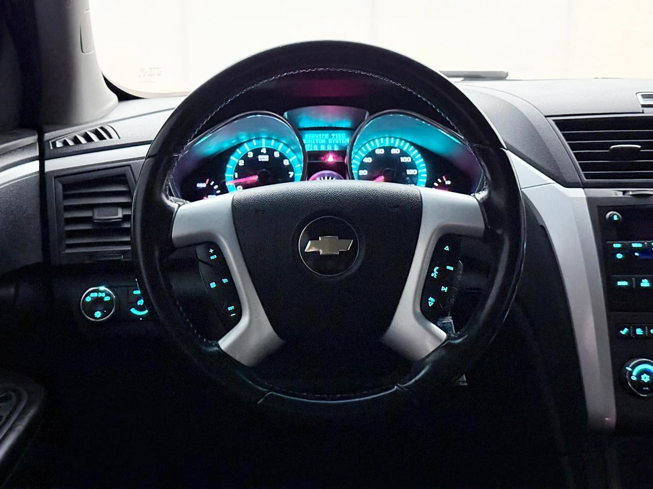 Used 2010 Chevrolet Traverse LT w/ Personal Connectivity Package FWD image 31