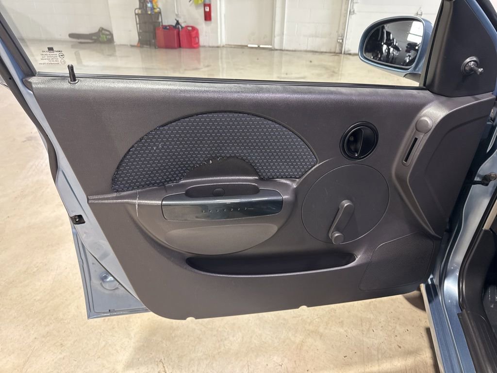 Used 2006 Chevrolet Aveo LS image 17