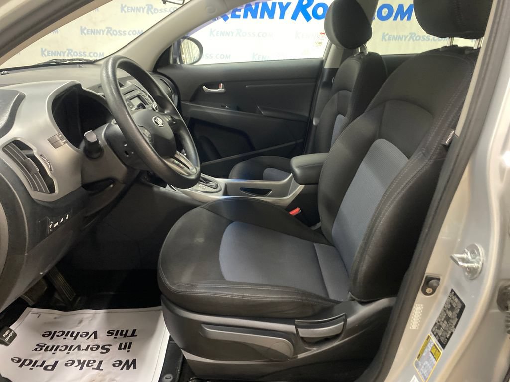 Used 2016 Kia Sportage LX AWD/4WD image 8