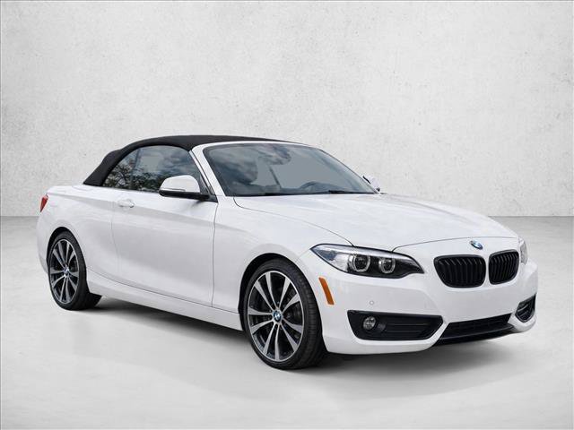 Used 2019 BMW 230i Convertible RWD image 3