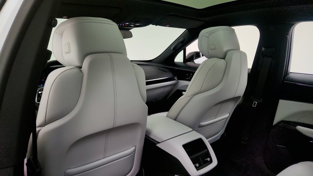 Used 2025 Cadillac Lyriq Luxury w/ LPO, Floor Liner Package RWD image 46