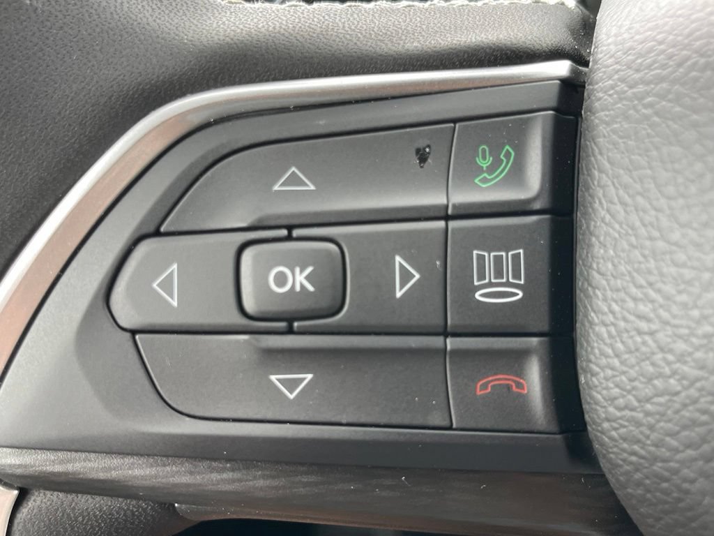 Certified 2026 Jeep Grand Cherokee Laredo RWD image 21