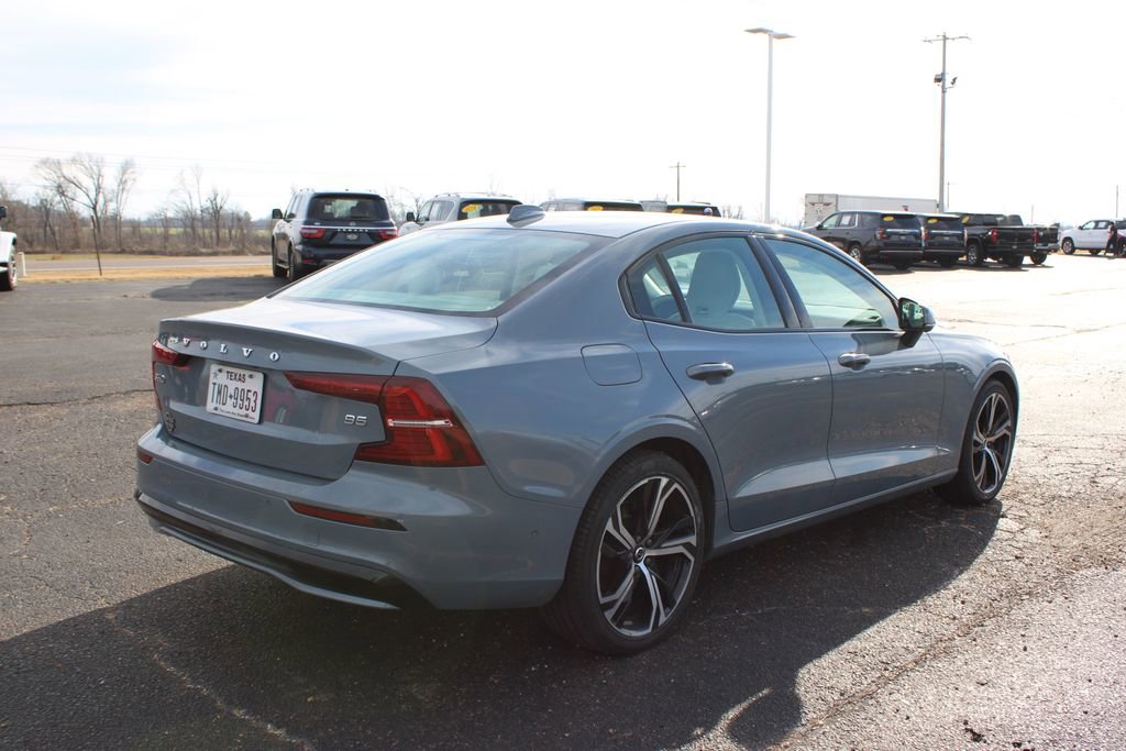 Used 2024 Volvo S60 B5 Plus image 9