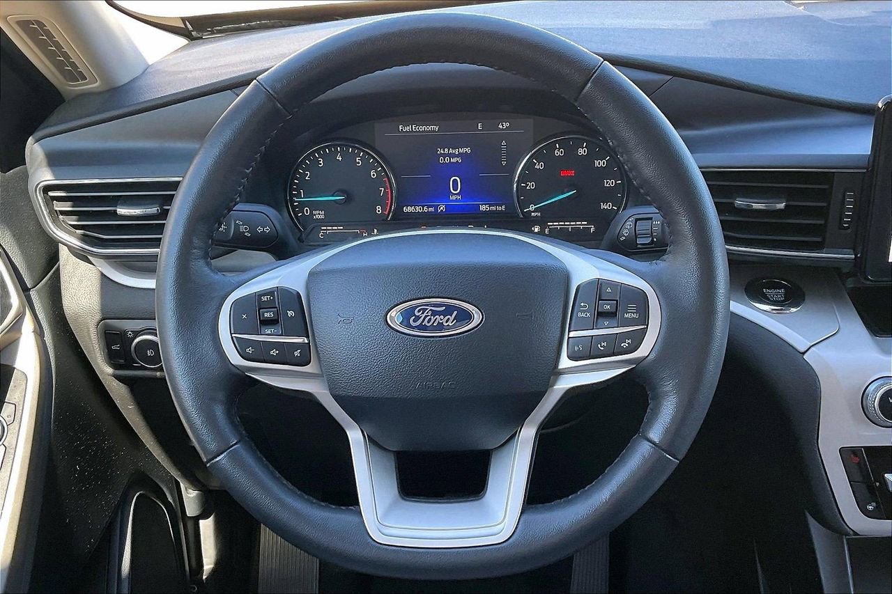Used 2024 Ford Explorer XLT w/ Equipment Group 202A image 10