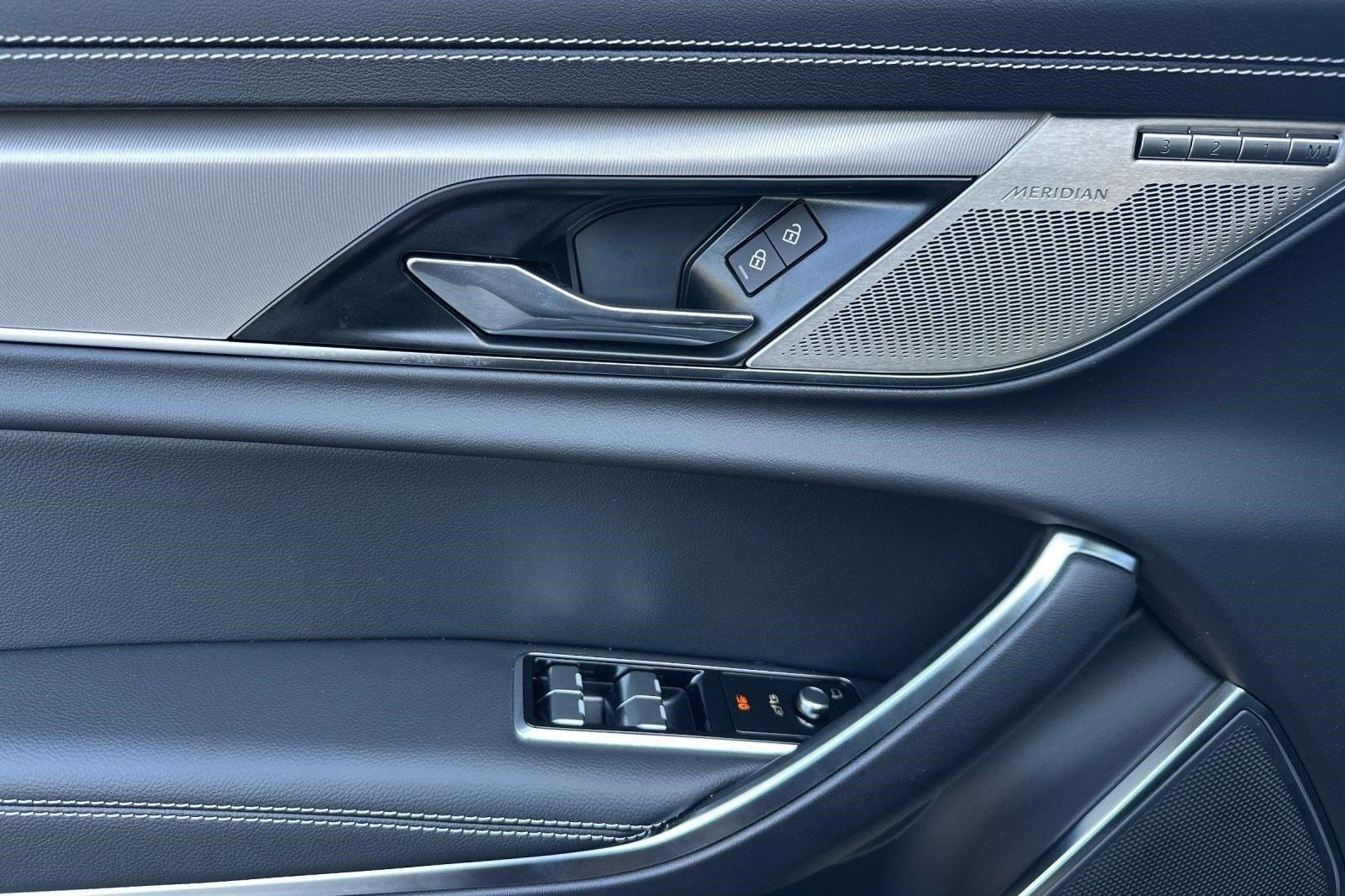 New 2024 Jaguar XF R-Dynamic SE AWD/4WD image 14