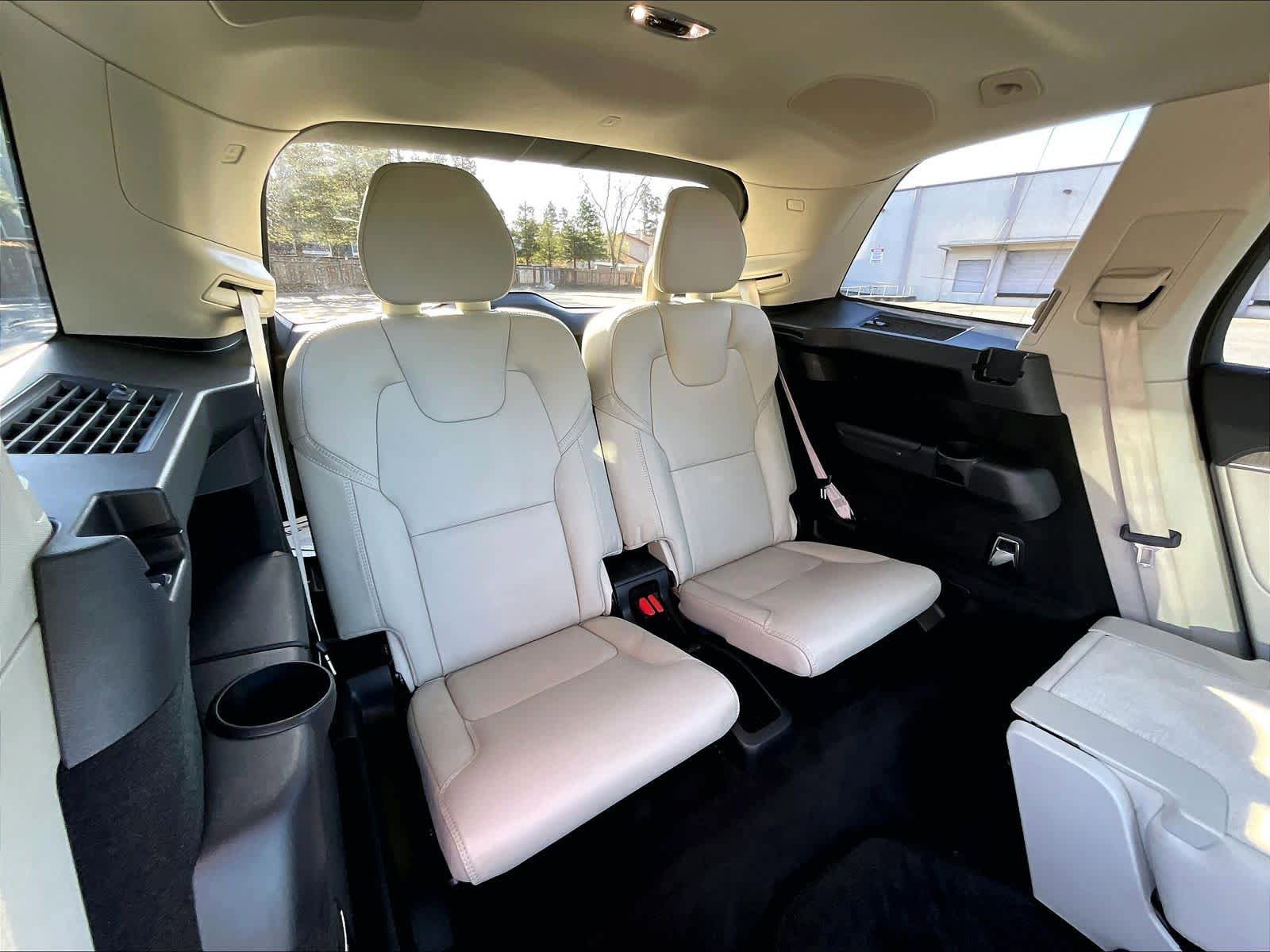 Used 2022 Volvo XC90 T8 Inscription w/ Advanced Package AWD/4WD image 31